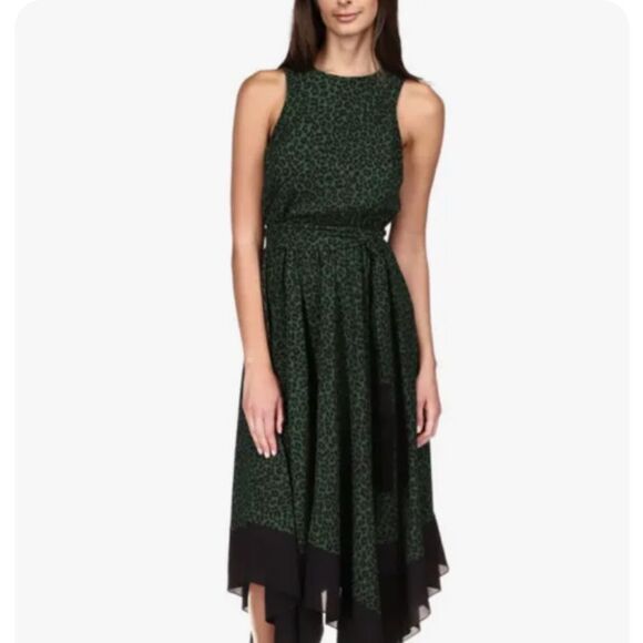 Lauren Ralph Lauren V-Neck Column Dress MSRP $240
Size S - Picture 1 of 5